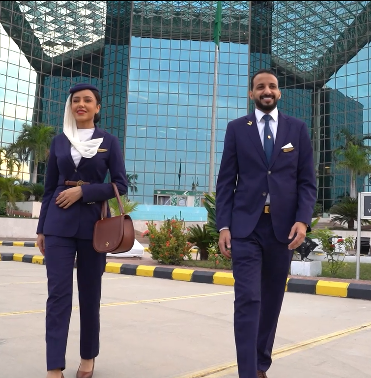 زي جديد لطواقم "الخطوط السعودية"