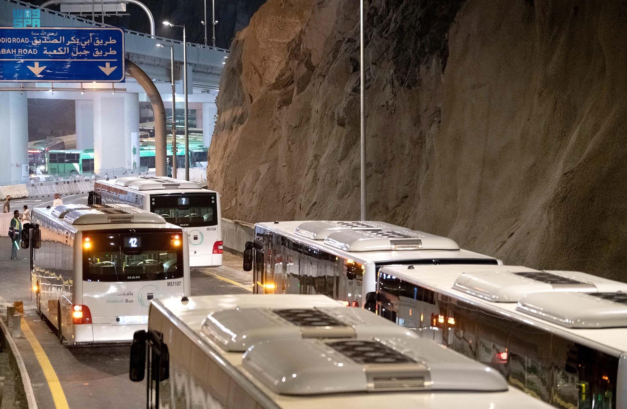 يعمل طيلة شهر رمضان