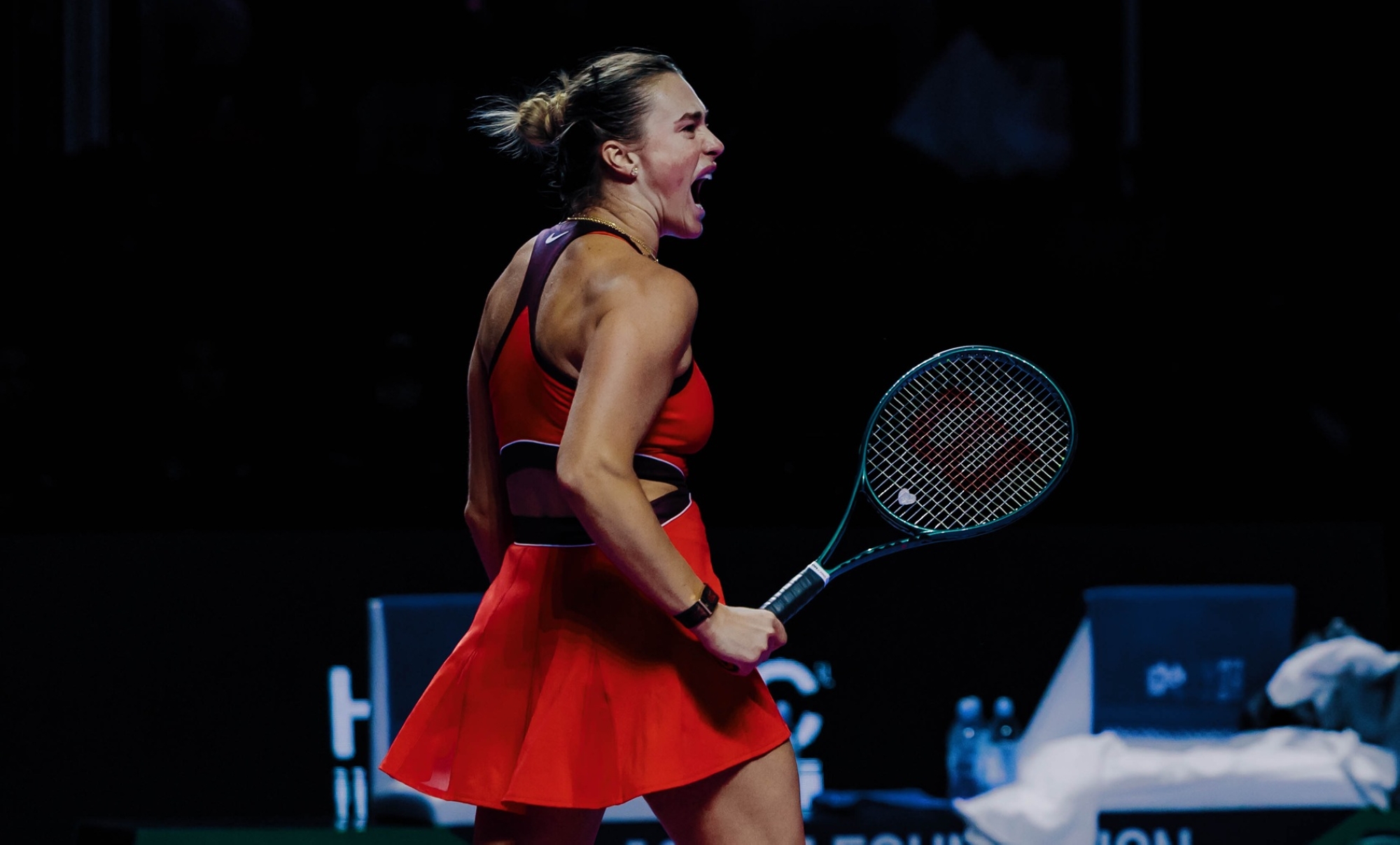 سابالينكا تُقصي حاملة اللقب وقمم قوية في نصف النهائي