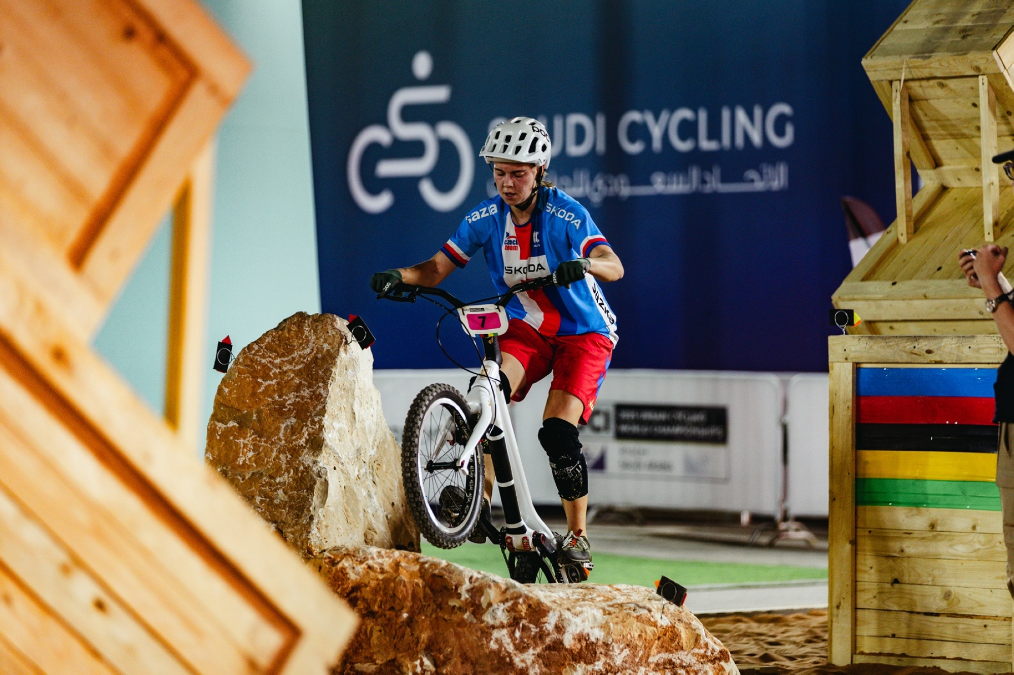 منافسات قوية تشهدها بطولة العالم للدراجات الحضرية