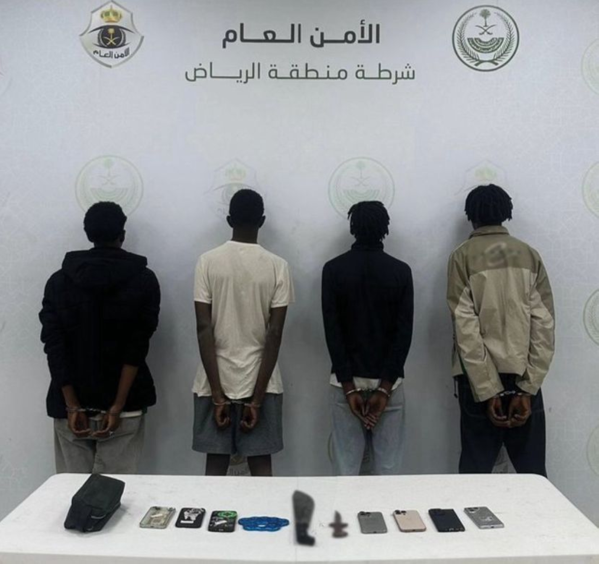 القبض على 4 وافدين لاعتدائهم على آخر بالرياض