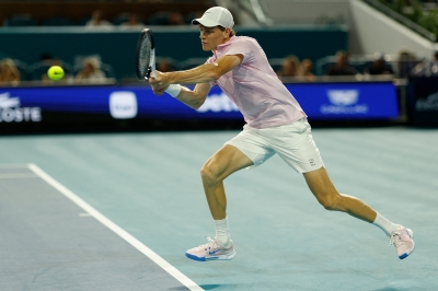 سينر يواصل كتابة التاريخ في ميامي المفتوحة للتنس