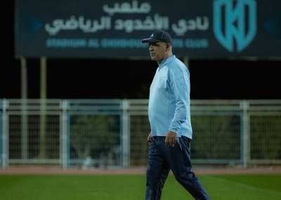 الجبال يخلف سوموديكا في الأخدود