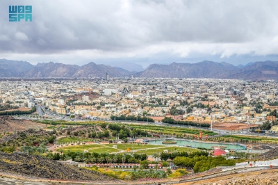 الأجواء الربيعية ترسم موسماً سياحياً في وجهات حائل