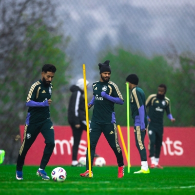 الأخضر يفتتح تدريباته في بلغراد استعداداً للقاء صربيا ودياً