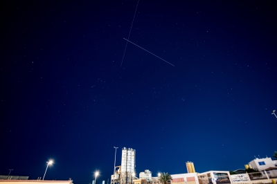 تقاطع نادر لمحطتي الفضاء فوق الحدود الشمالية