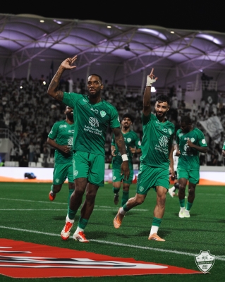 الإصابة تُبعد ثلاثي الأهلي عن مواجهة ضمك