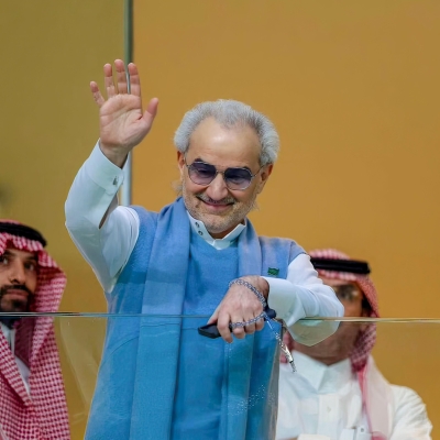 الوليد بن طلال يتكفل بنصف تذاكر مباراة الهلال والخلود