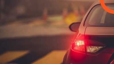 المرور: إشارات الالتفاف تنبه الآخرين عند تغيير المسار