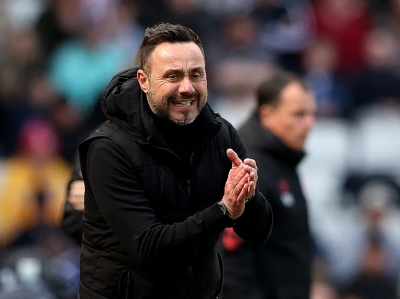 دي تسيربي: تغيير العقلية سيكون طوق نجاة توتنهام من الهبوط