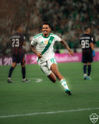 جالينو: روحنا القتالية هزمت النقص العددي.. وسعيد بالهدف