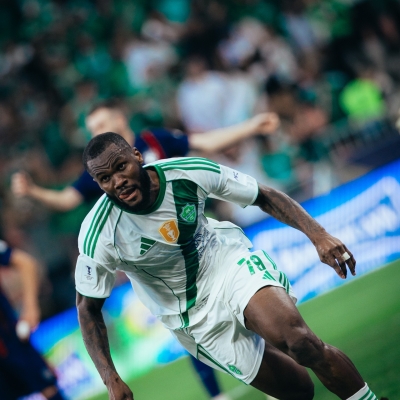 كيسيه: فخور بالتأهل الآسيوي.. ووجهنا اللاعبين بخبراتنا