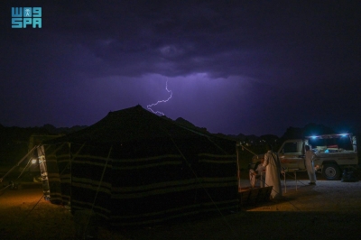 الأمطار ترسم أجواء ساحرة في أنحاء حائل