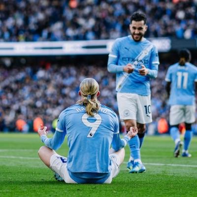 هالاند يقود سيتي للفوز على أرسنال في مباراة محورية في سباق اللقب