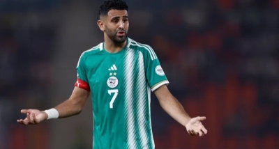 تقارير: مدرب الجزائر يسحب شارة القيادة من محرز في كأس العالم