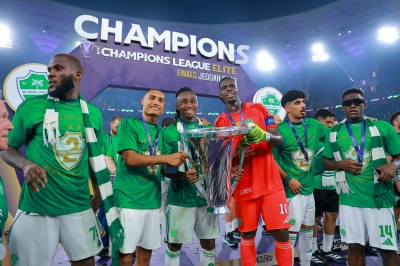 الاتحاد السنغالي يهنئ ميندي بلقب نخبة آسيا