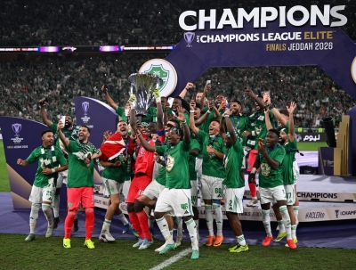 رئيس الهلال الأسبق يهنئ الأهلي بالتتويج القاري