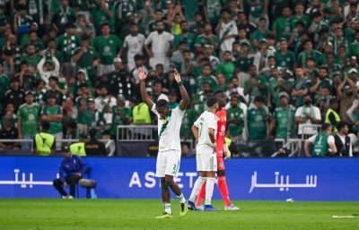 زكريا هوساوي يعتذر لجماهير الأهلي