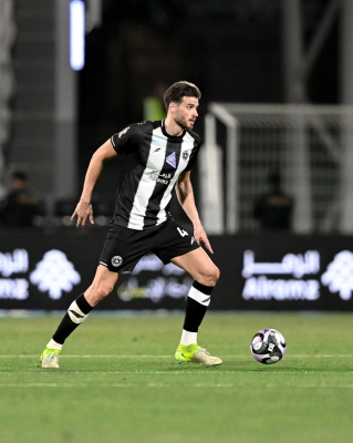 إيقافات وغرامات.. الانضباط تعاقب الشباب والاتفاق والفتح والحزم