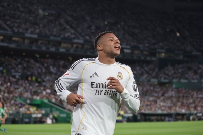 غياب مبابي عن الكلاسيكو يثير الجدل داخل ريال مدريد