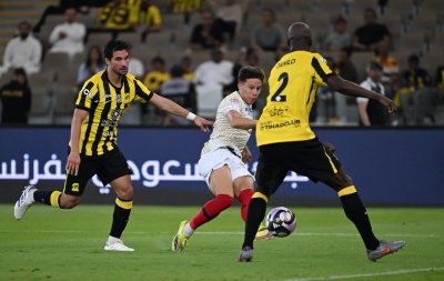 الاتحاد يخطف فوزًا قاتلًا أمام ضمك في دوري روشن