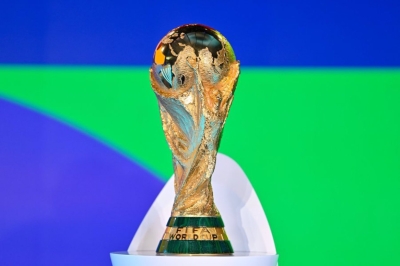 كاليفورنيا تحقق مع 