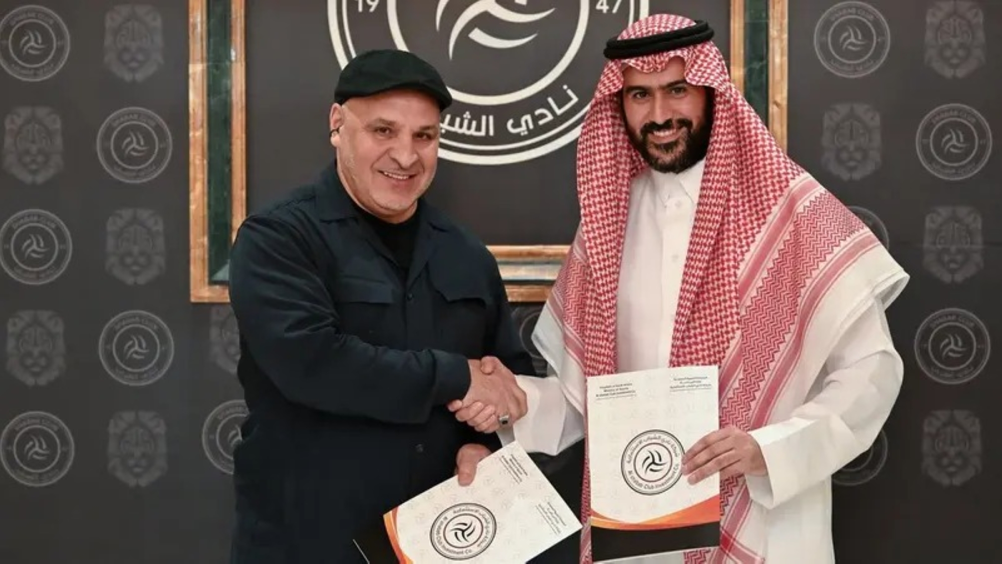 السجال بين رئيس الشباب وبن زكري