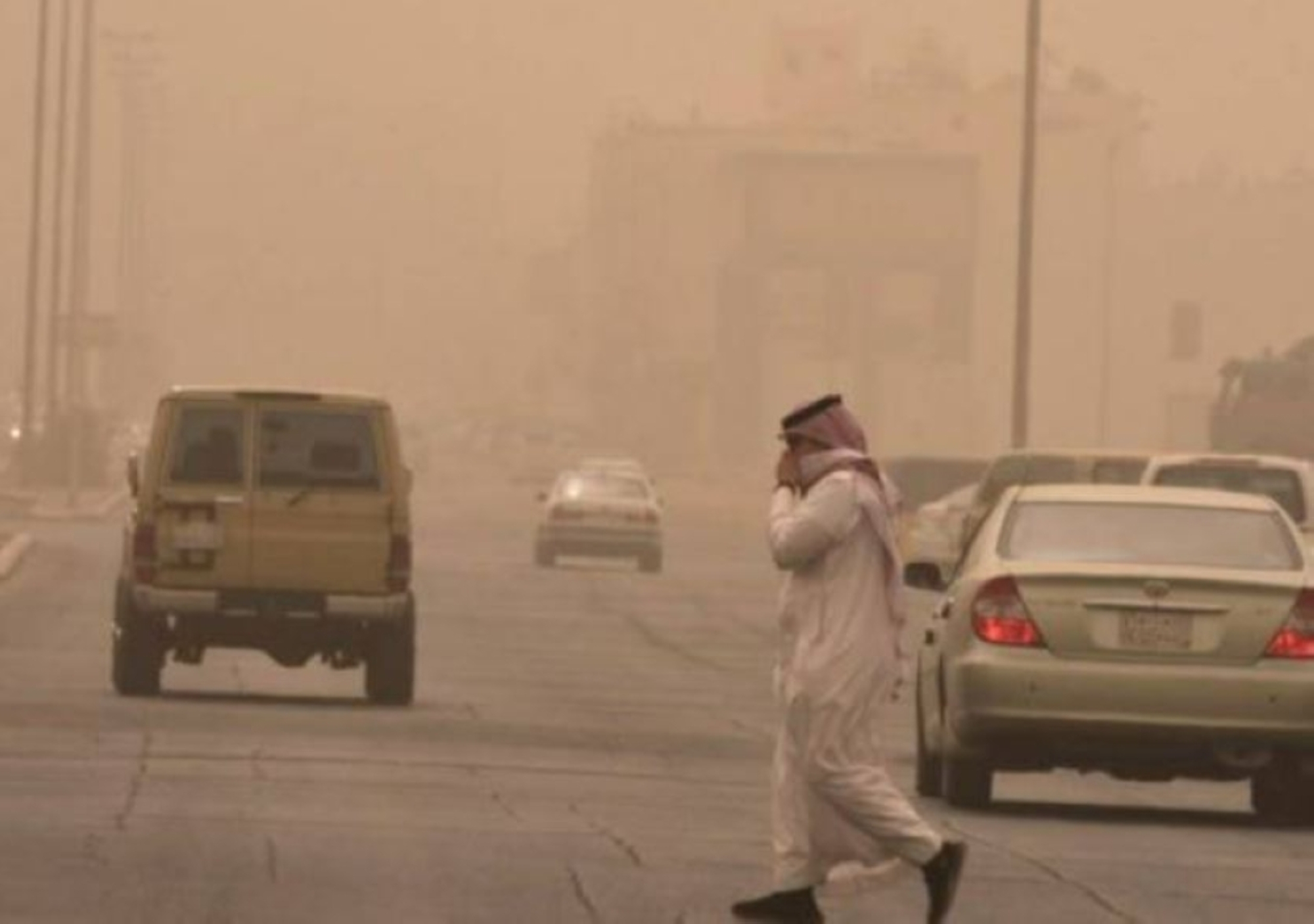 منها الرياض.. رياح نشطة على 7 مناطق