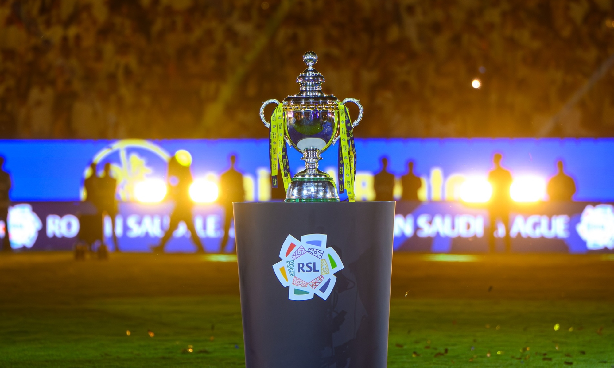 دوري روشن يسجل رقماً تاريخياً بـ921 هدفًا