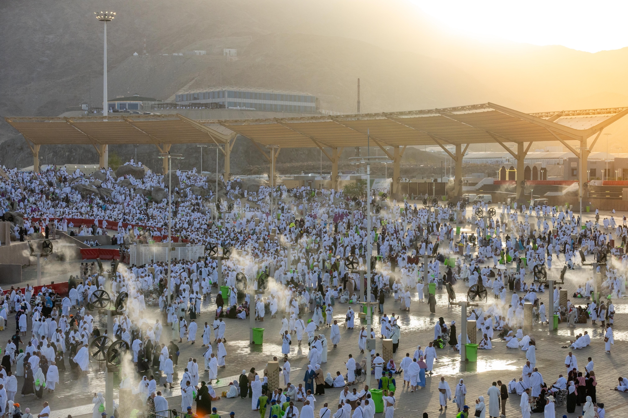 اكتمال تصعيد الحجاج إلى عرفات في وقت قياسي