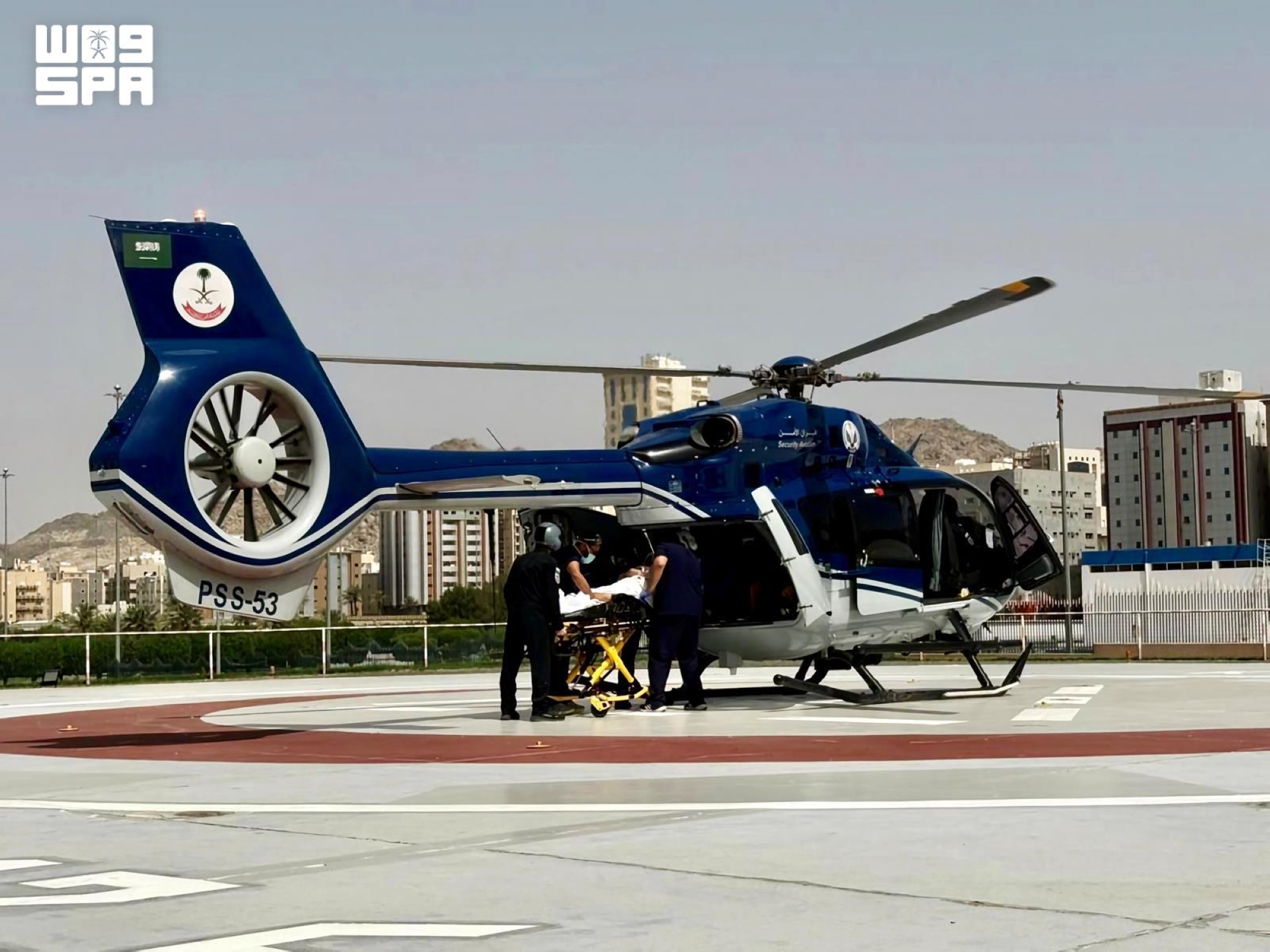 إخلاء جوي سريع ينقذ حاجة من سكتة دماغية حادة