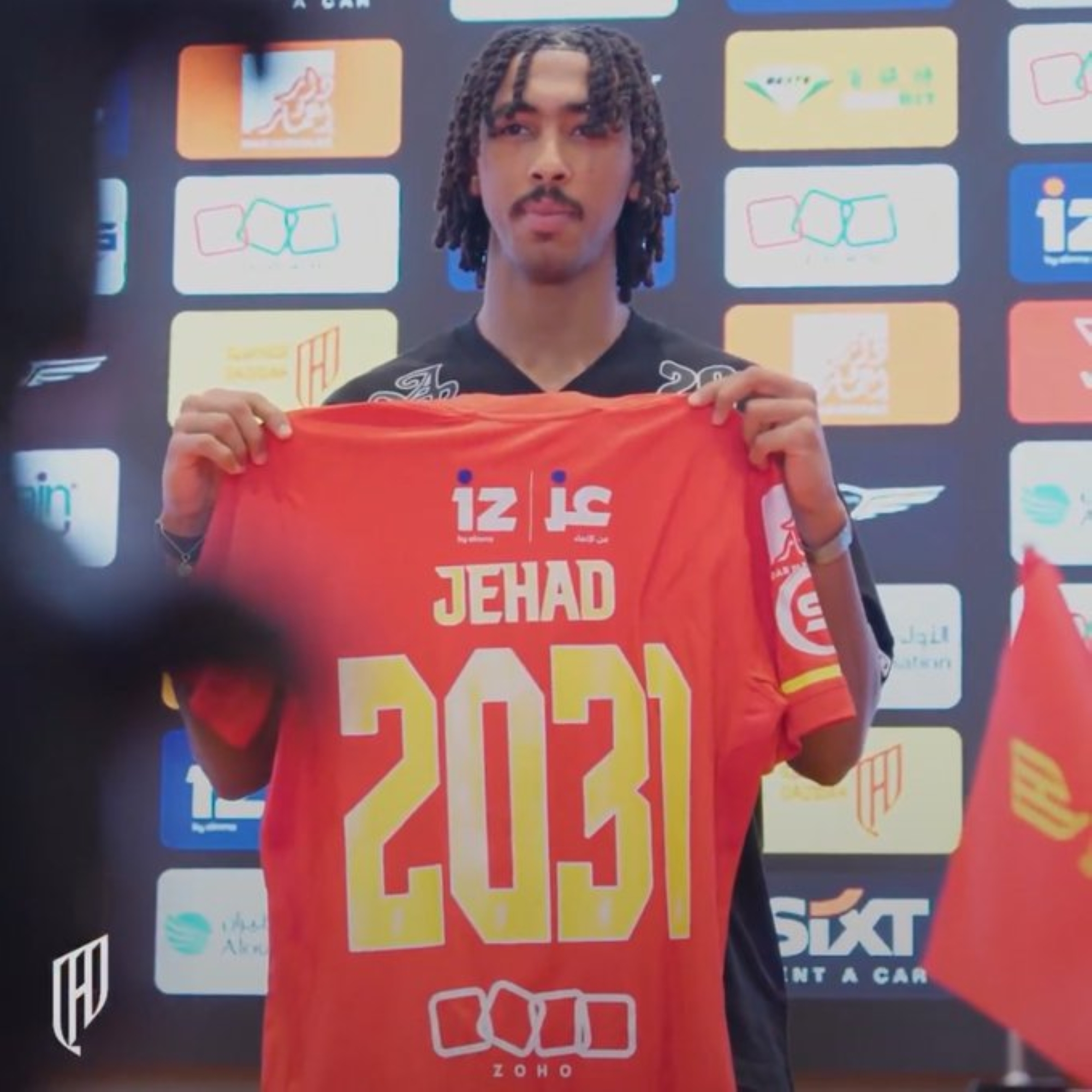 القادسية يعلن تمديد عقدي أبو الشامات وذكري حتى 2031