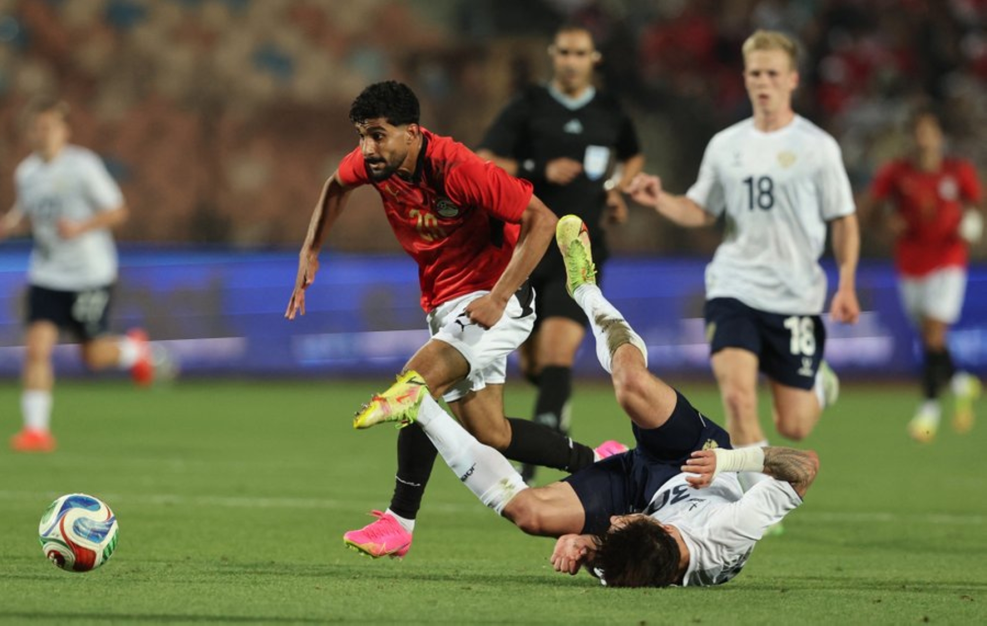 مصر تهزم روسيا وديًا استعدادًا لموقعة البرازيل قبل المونديال