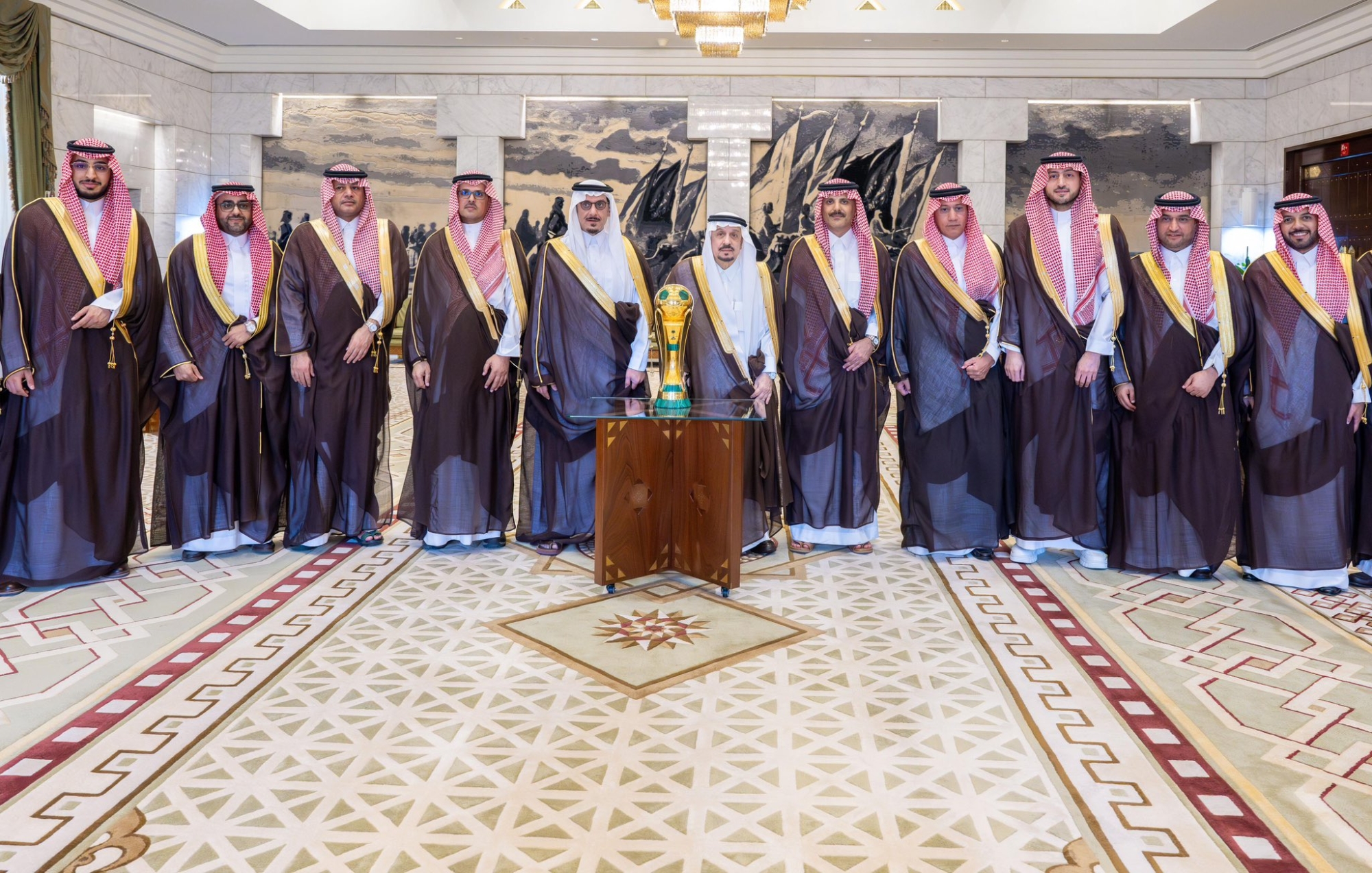 "أمير الرياض" يستقبل رئيس وأعضاء "الهلال"