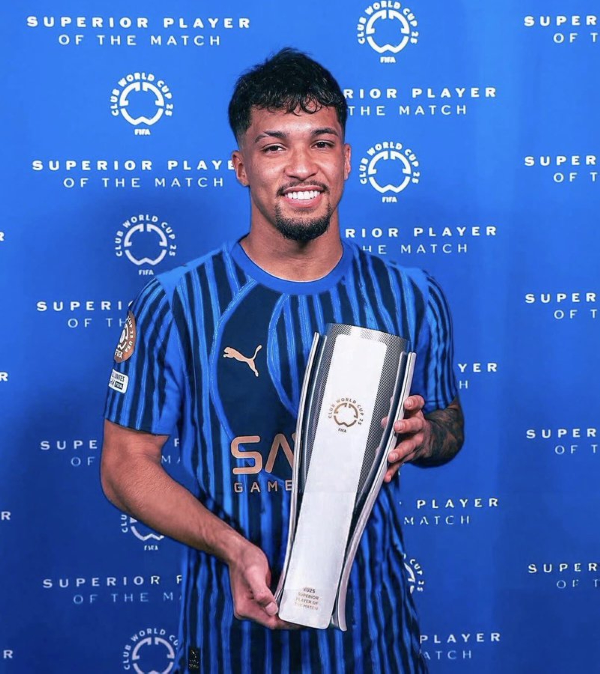 الهلال يحدد شروطه لرحيل ليوناردو إلى بالميراس